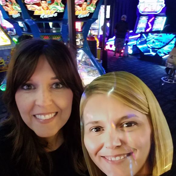 Meet your Posher, Laura - Picture 1 of 1